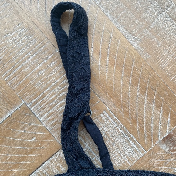 Abercrombie Black Crop Top - Picture 2 of 4